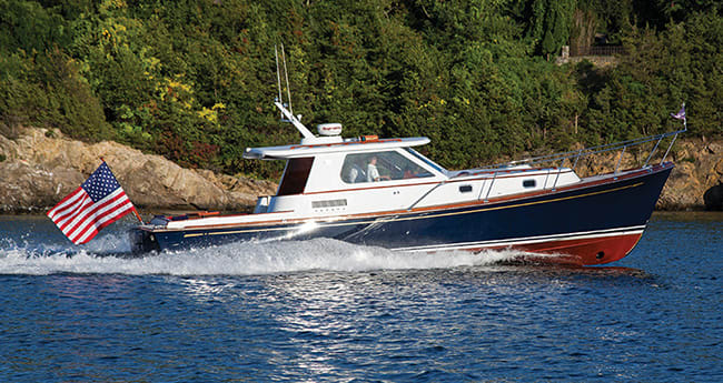 Reliant 40 Commuter - Power & Motoryacht