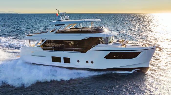 Tested: Absolute Navetta 73 - Power & Motoryacht