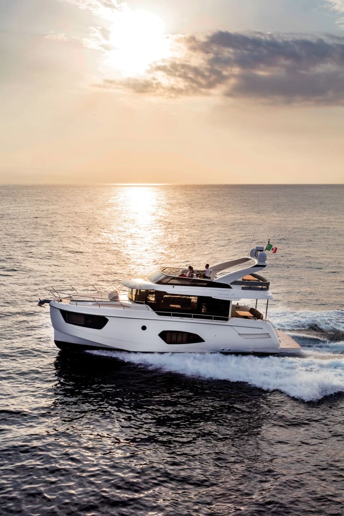 Tested: Absolute Navetta 48 - Power & Motoryacht