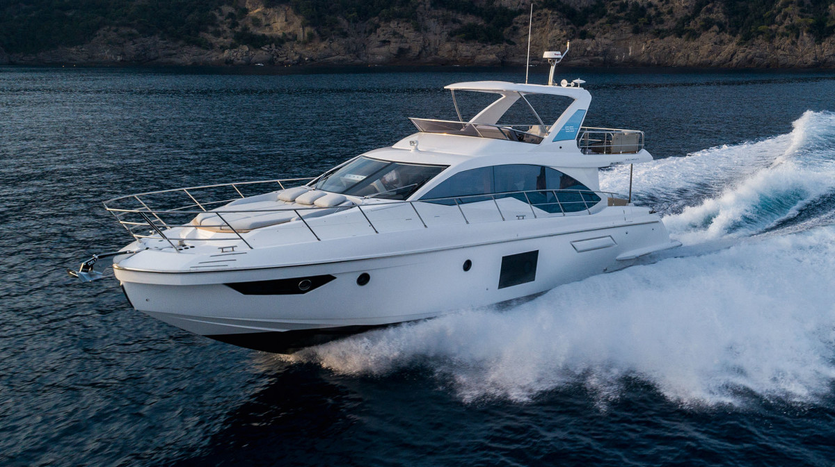 Power & Motoryacht's boat test of the Azimut 55 Fly - Power & Motoryacht