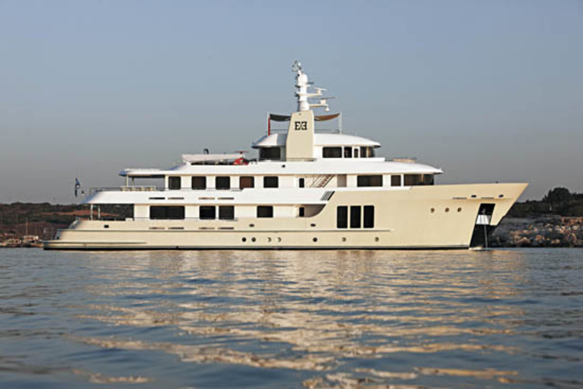 42 meter yacht