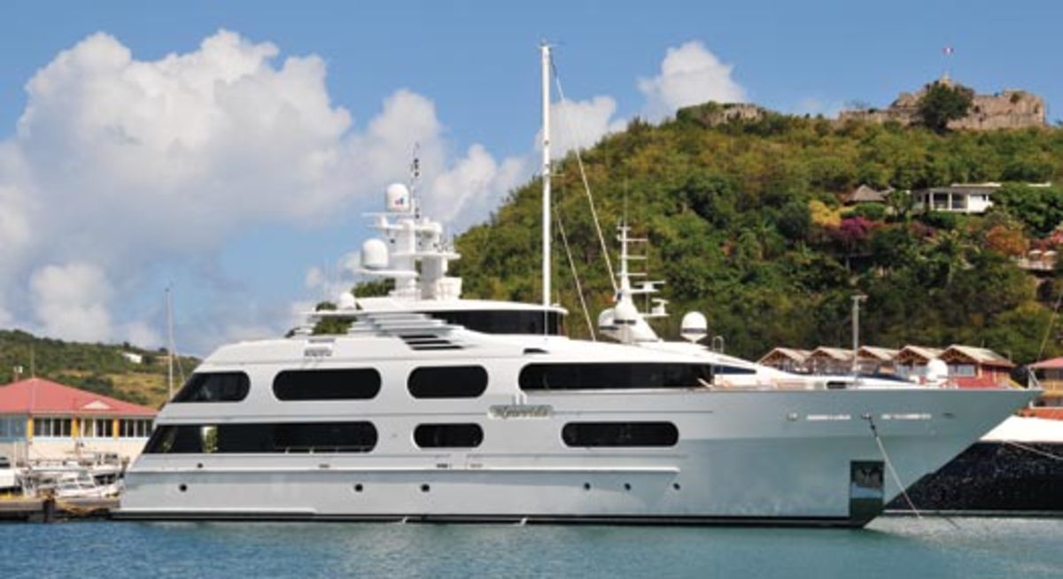 America's 100 Largest Yachts 2008 #96: Newvida - Power & Motoryacht