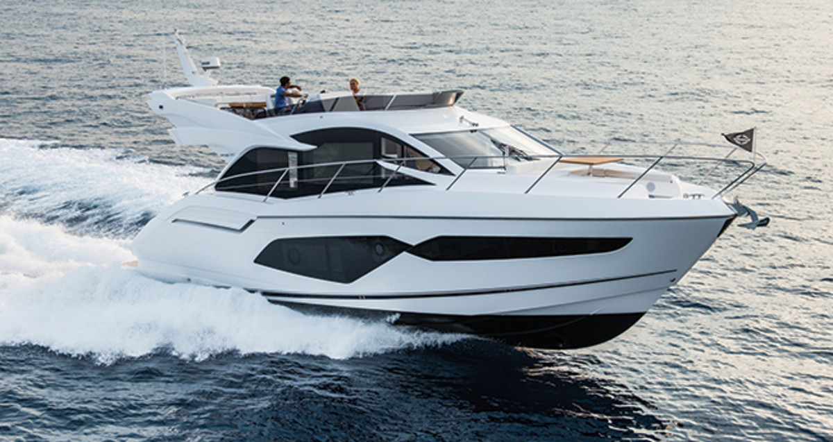 Motoryachts & Express Cruisers to see at FLIBS 2016 - Power & Motoryacht