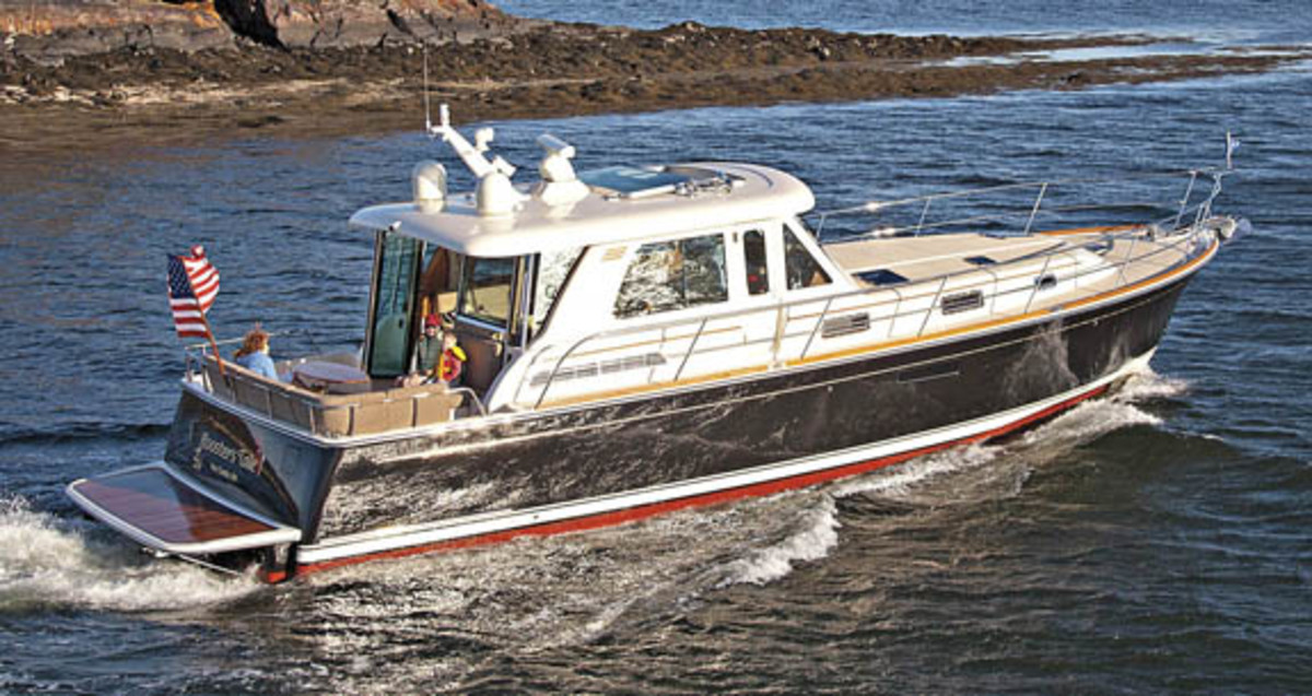 Sabre 48 Salon Express - Power & Motoryacht