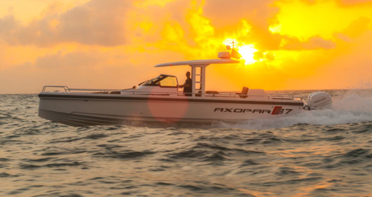 Axopar 37 T-top - Power & Motoryacht