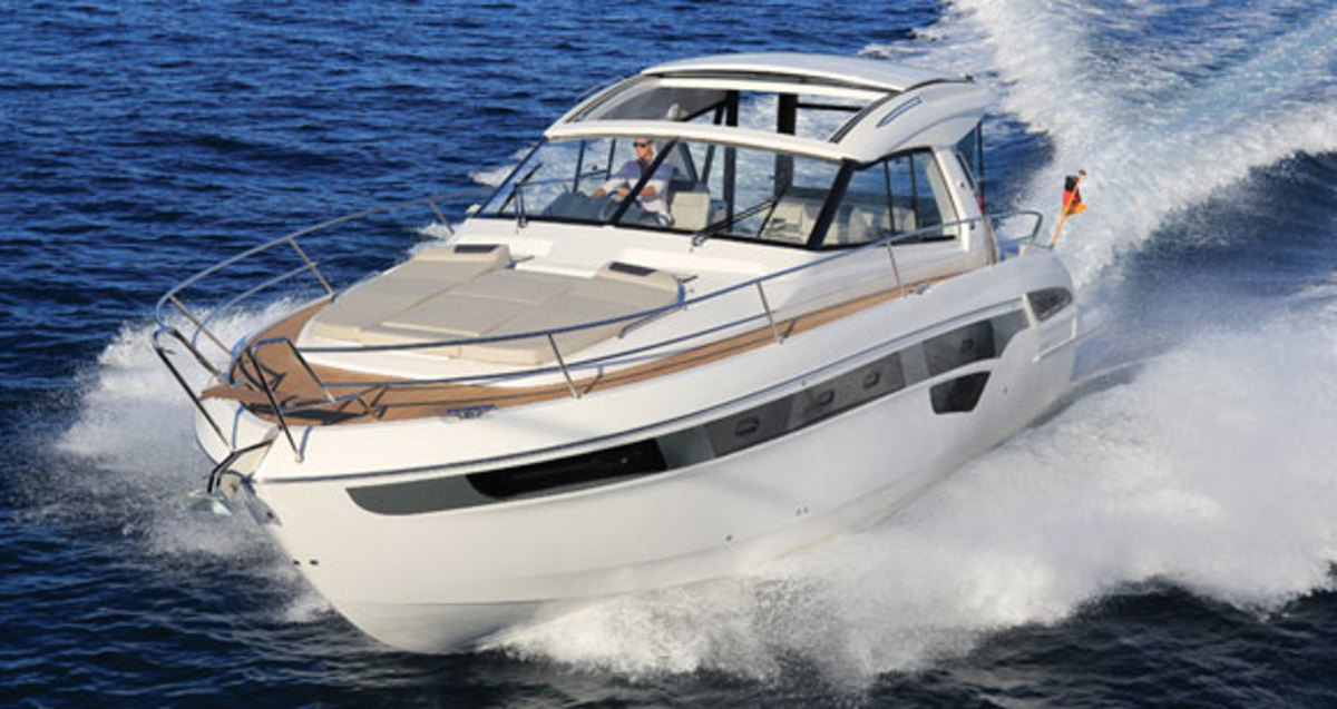 Sea Ray 390 Express Cruiser - Soundings Online