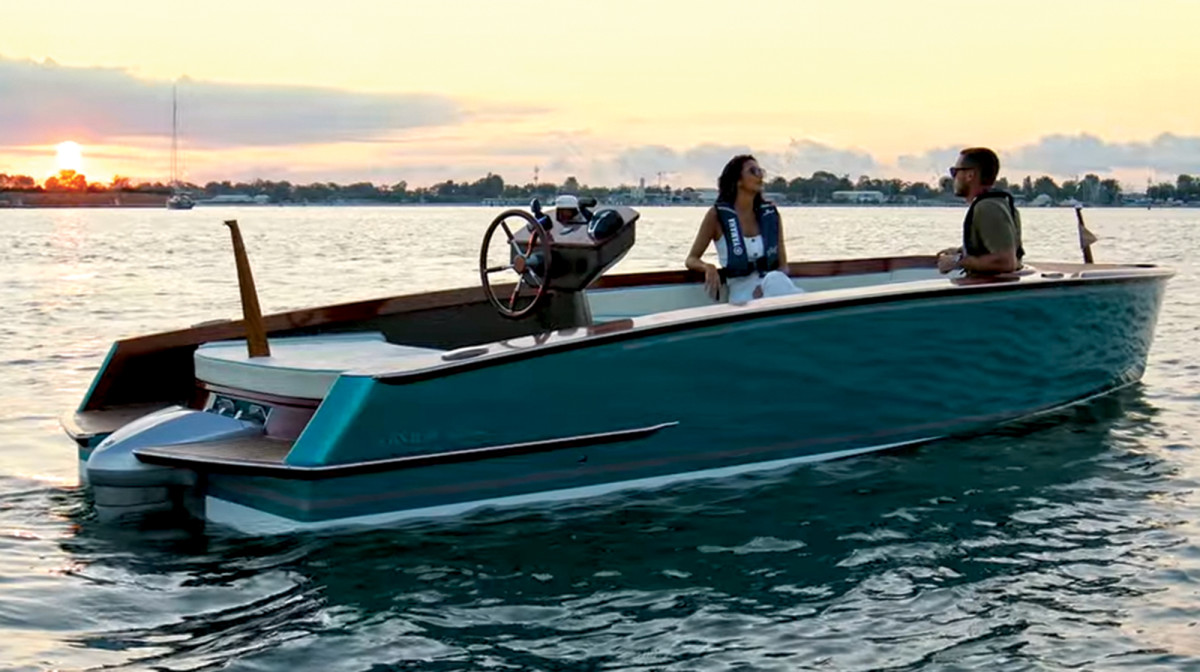 Yamaha introduced its first electric outboard! This particular