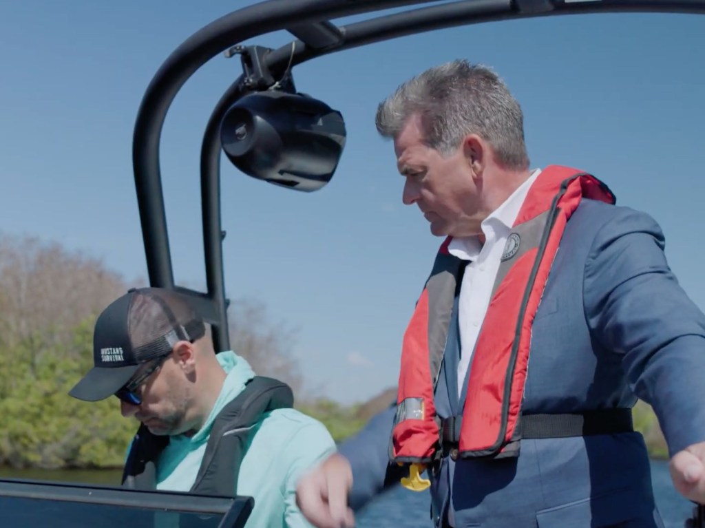 Losing focus at the helm