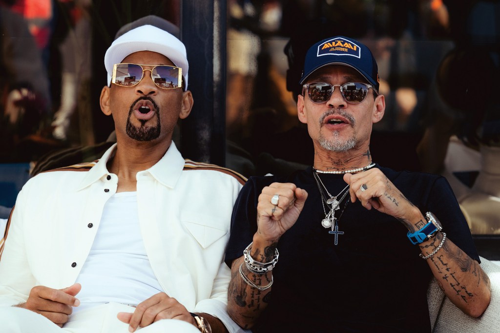 Will Smith of Westbrook Racing and Marc Anthony of Team Miami watching the UIM E1 World Championship race action.
